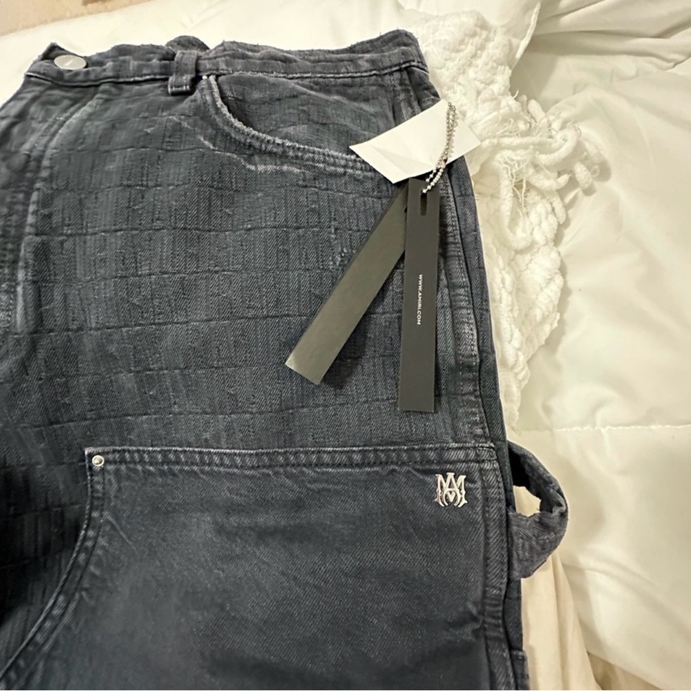 AMIRI Carpenter Jeans size 36!
BRAND NEW!